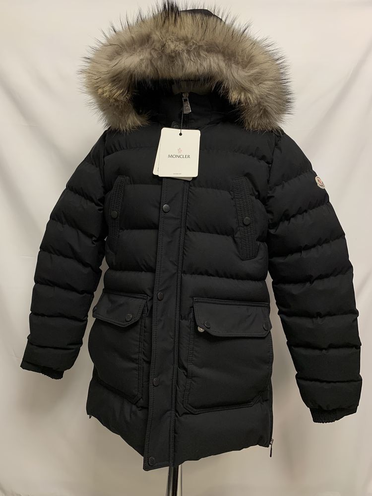 Geaca Moncler original model lucios