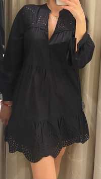 Черна рокля на Зара