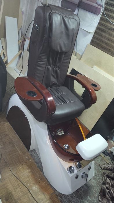 Продам педикюрное кресло