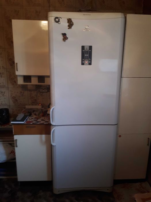 Холодильник Idesit