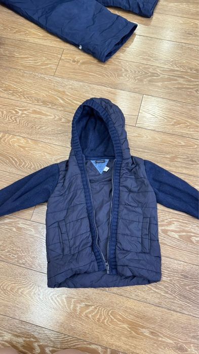 Курточка осенняя