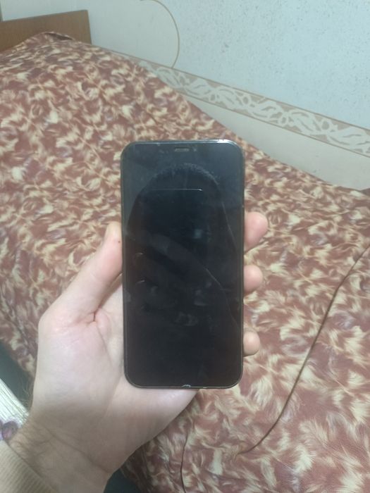 Продам телефон iphone 12pro