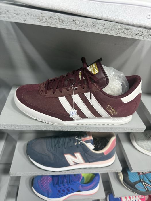 Adidasi puma si adidas