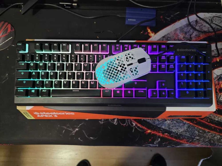 НОВ! Геймърски компютър I5-14600K 32RAM 2TB SSD RTX 5060 + монитор MSI