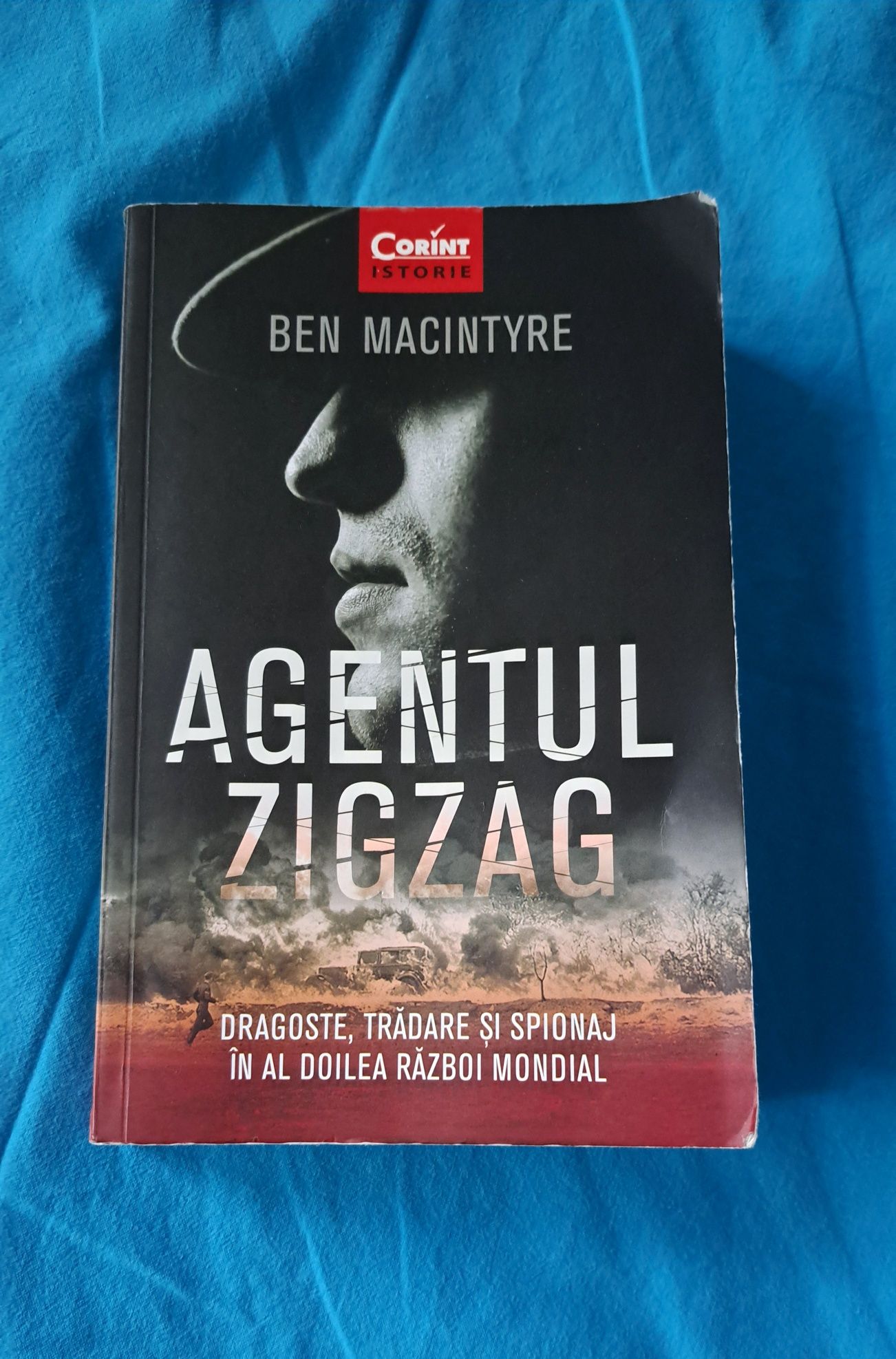Agentul Zigzag, carte