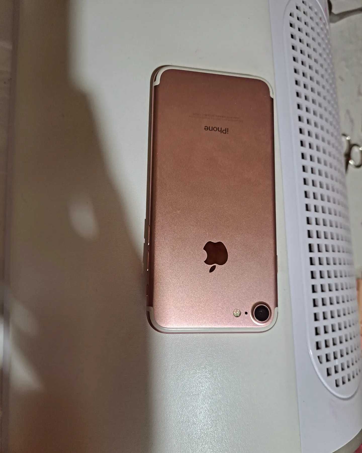 iPhone 7 розово злато