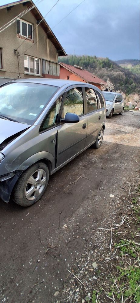 Opel meriva 1.6 2005 година
