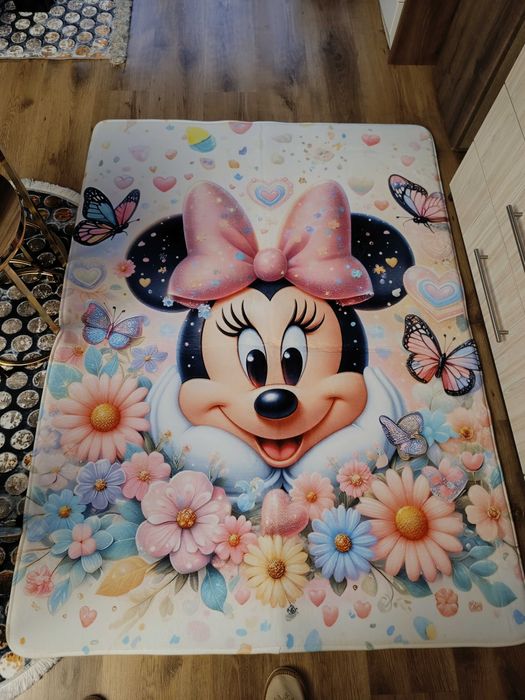 Детски килим Мини маус