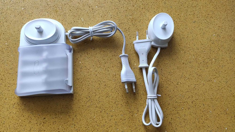 Продавам оригинално зарядно за четка за зъби Braun Oral-B