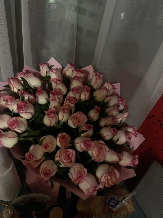 51 роза свежая 20.000