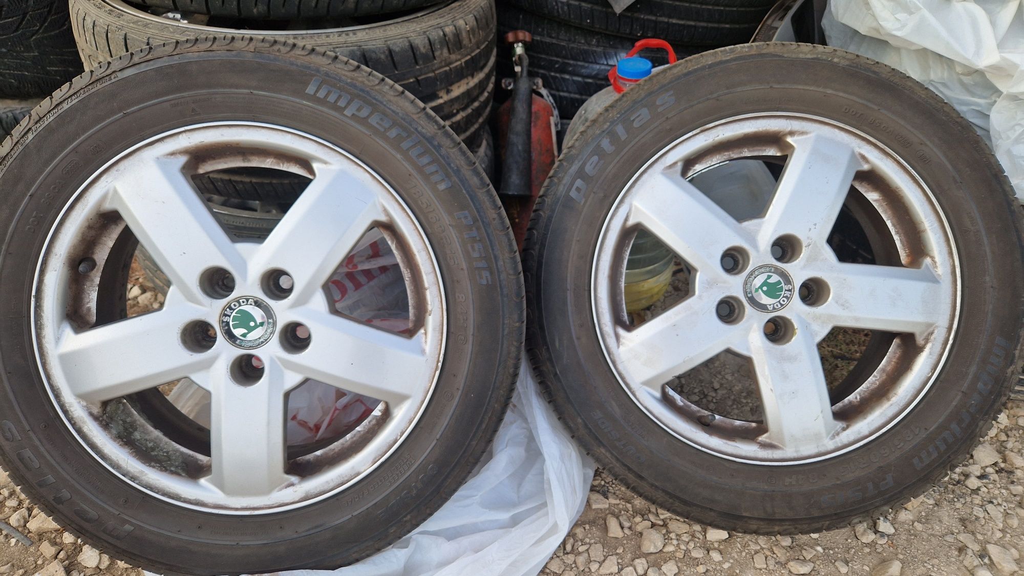 Алуминиеви джанти 15 цола с 2 нови летни гуми 185/60R15