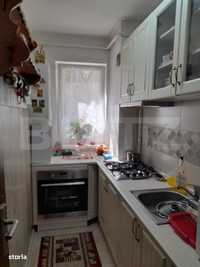 Apartament 2 Camere Cohet, Intim, 40 M.p. Zona Florilor