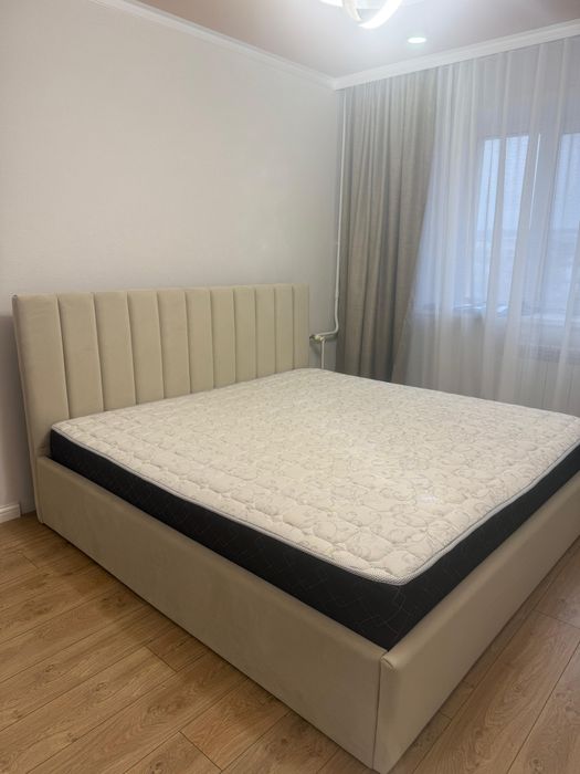 Кровать двуспальная