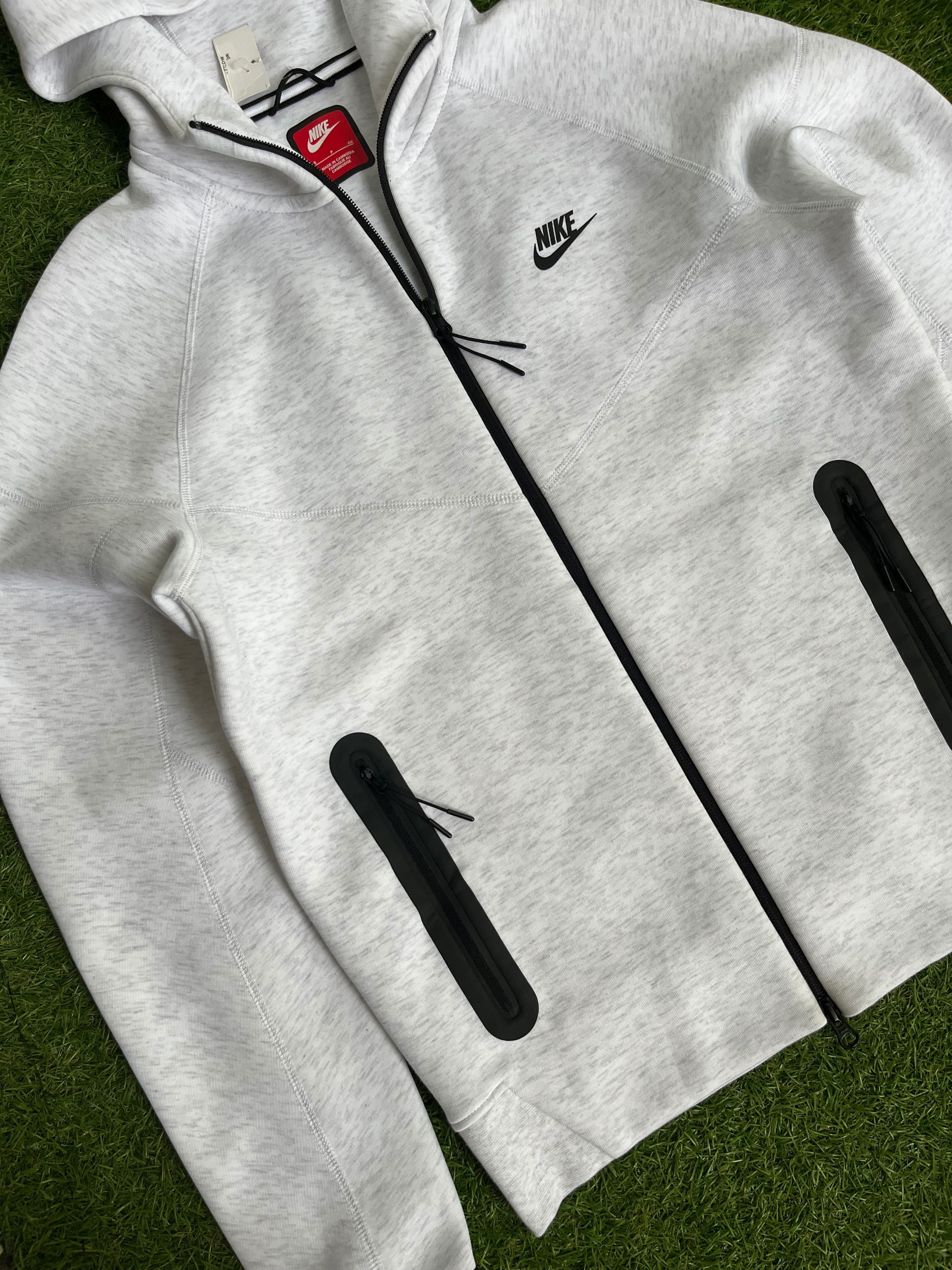 Мъжко горнище : NIKE TECH FLEECE S
