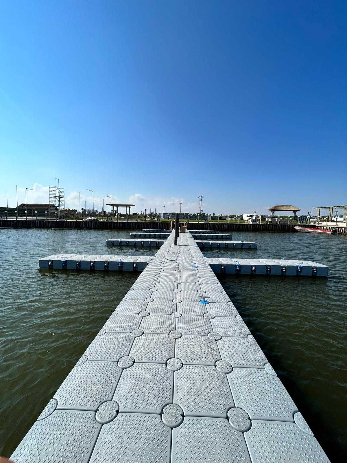 Ponton modular platforma + zona parcare jetski si pasarela