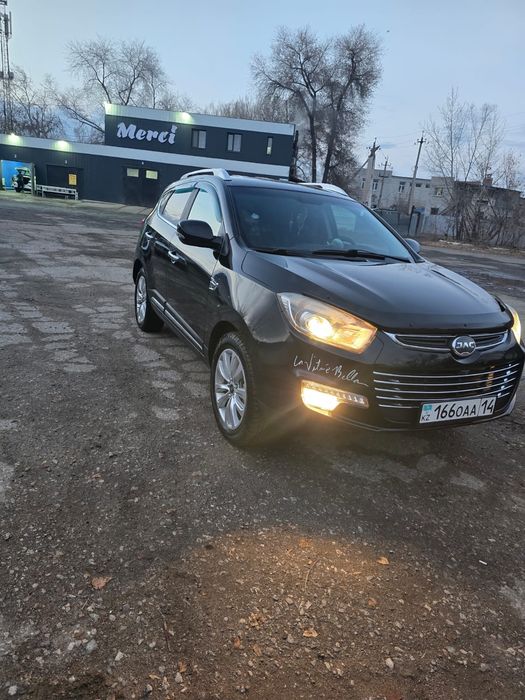 Продам Jac S5 отличное состояние