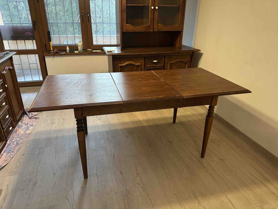 Ретро разтегателна маса