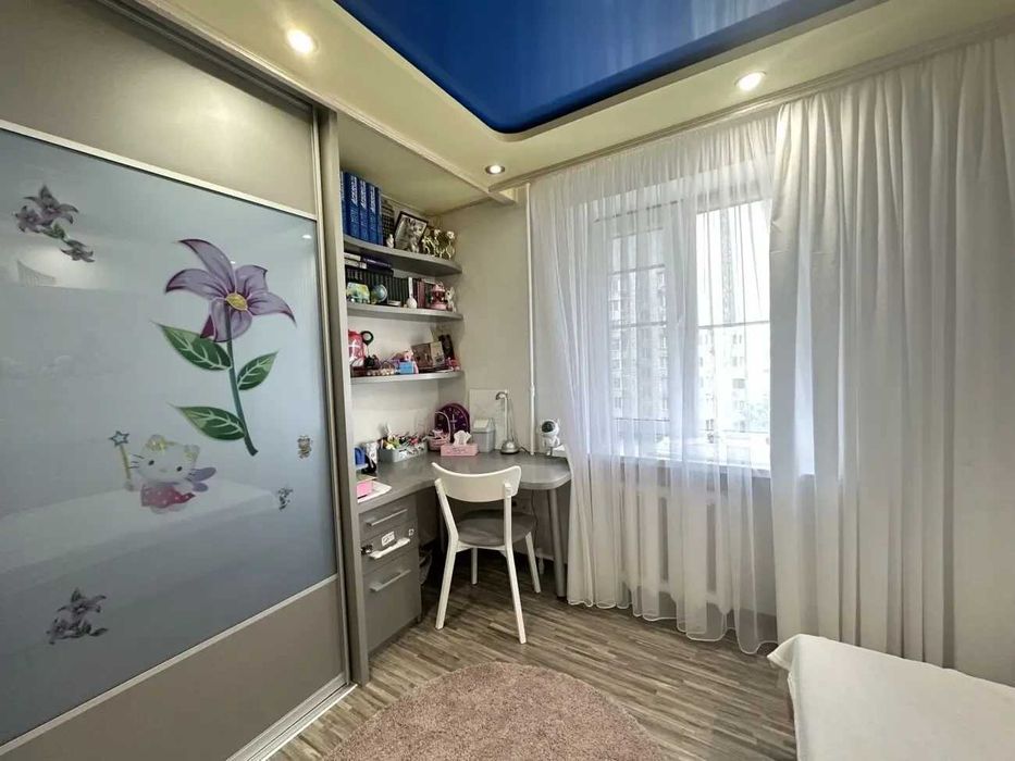 Дава се под наем Тристаен апартамент в София, Зона Б-18 - 88 кв.м за 612 € - Снимка #3