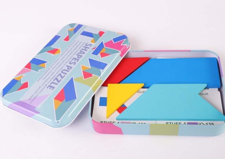 4 броя 3D Пъзели за Деца с Повече от 100 Фигури всеки в Метална Кутия