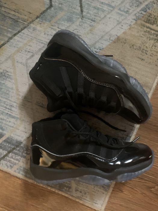Jordan 11 balck and blue