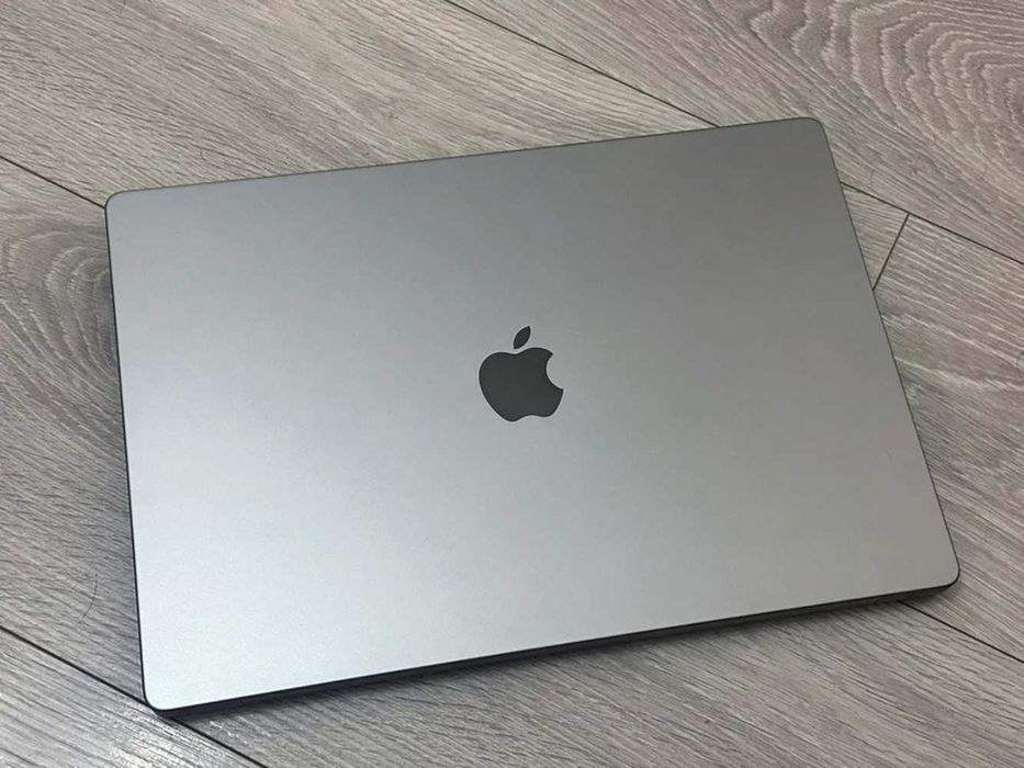 Macbook Pro 16 M1 Pro | 16 GB RAM | 512 GB SSD - много запазен