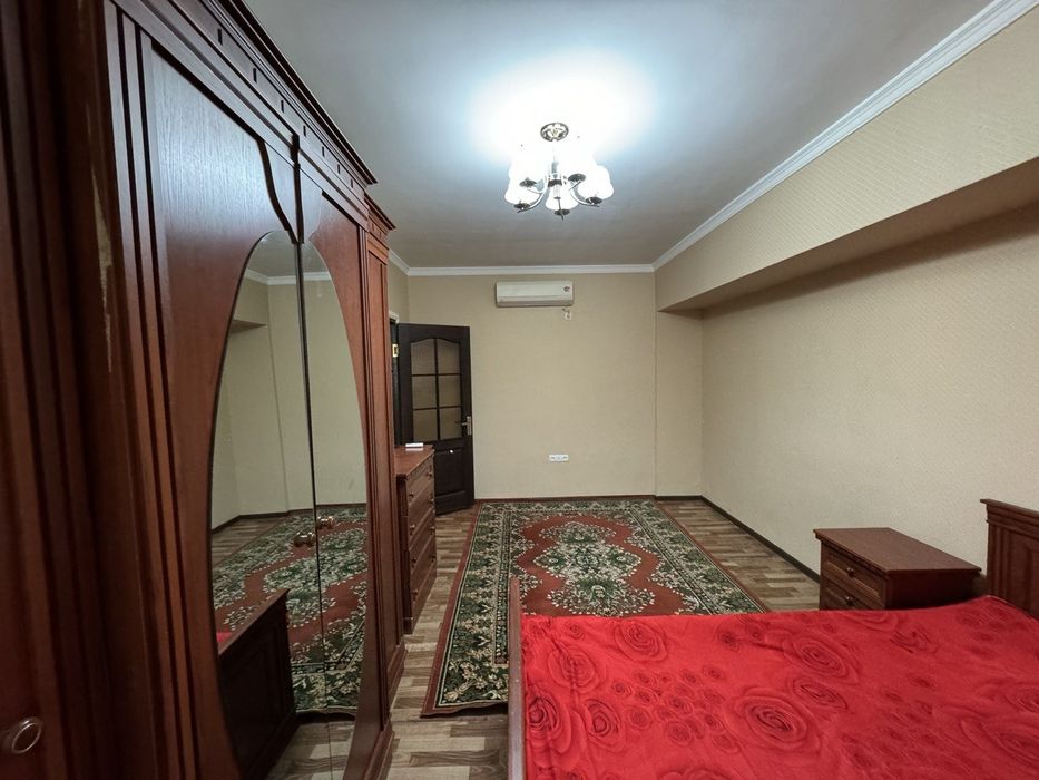 сдаётся квартира долгосрочная на улице саламатина