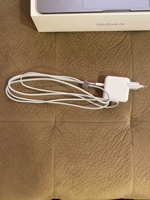 Apple Macbook Air M2