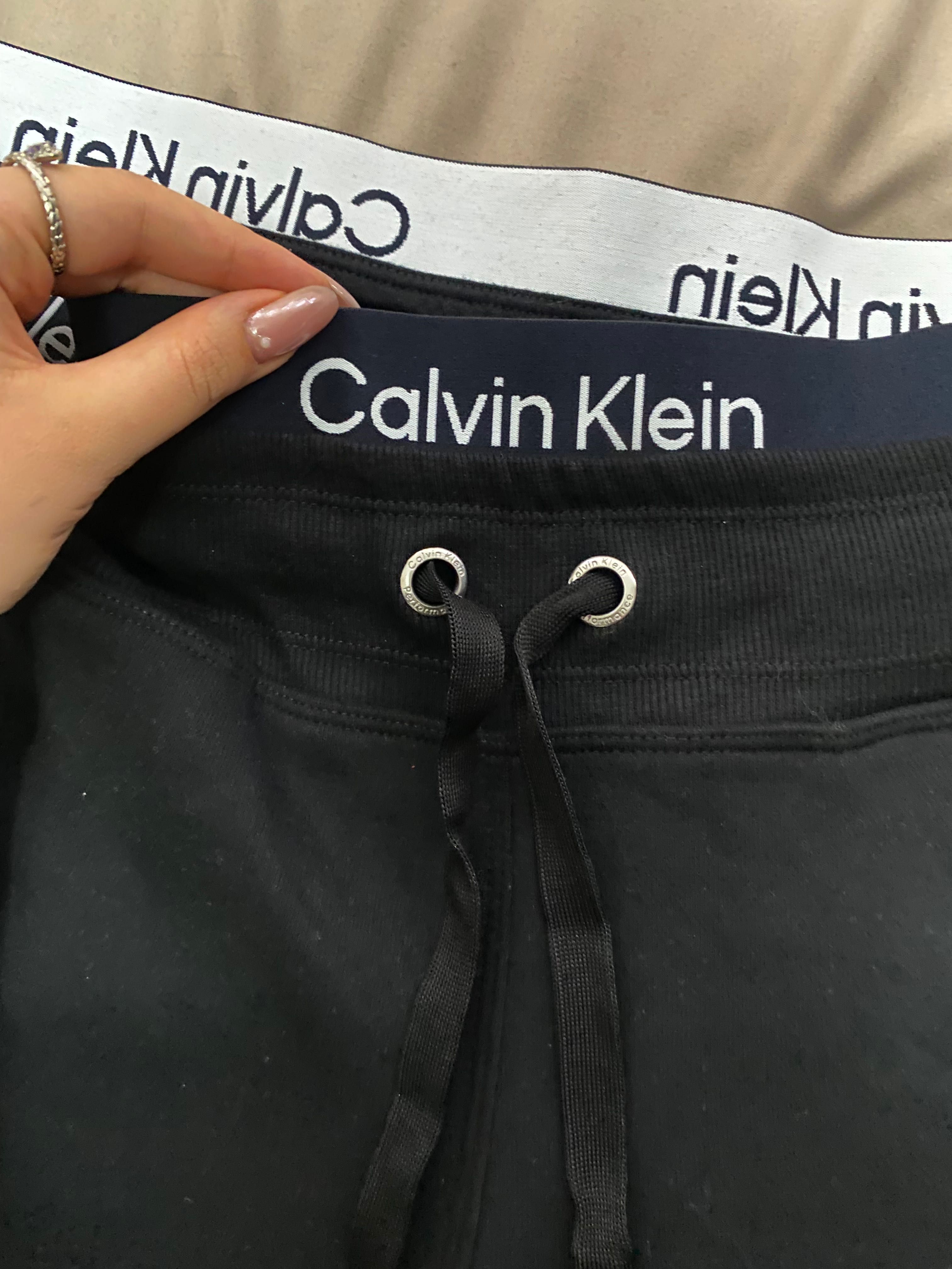 Новые джогеры Calvin Klein.