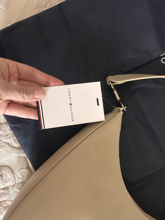 Чанта Tommy Hilfiger