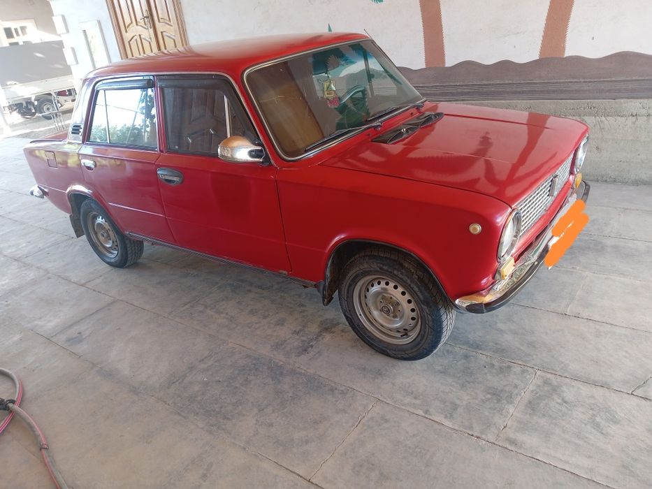 Vaz 21011 Lada Sotiladi holati yaxsh