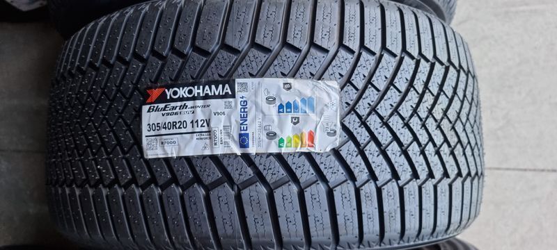 305/40/20//275/45/20 YOKOHAMA