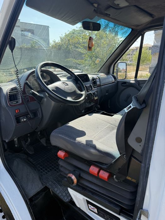 Vand  autoplatforma mercedes sprinter cabina dubla