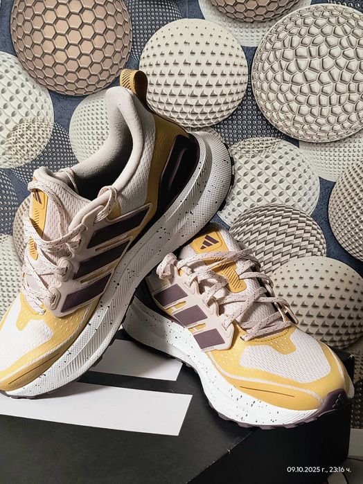 Маратонки Adidas