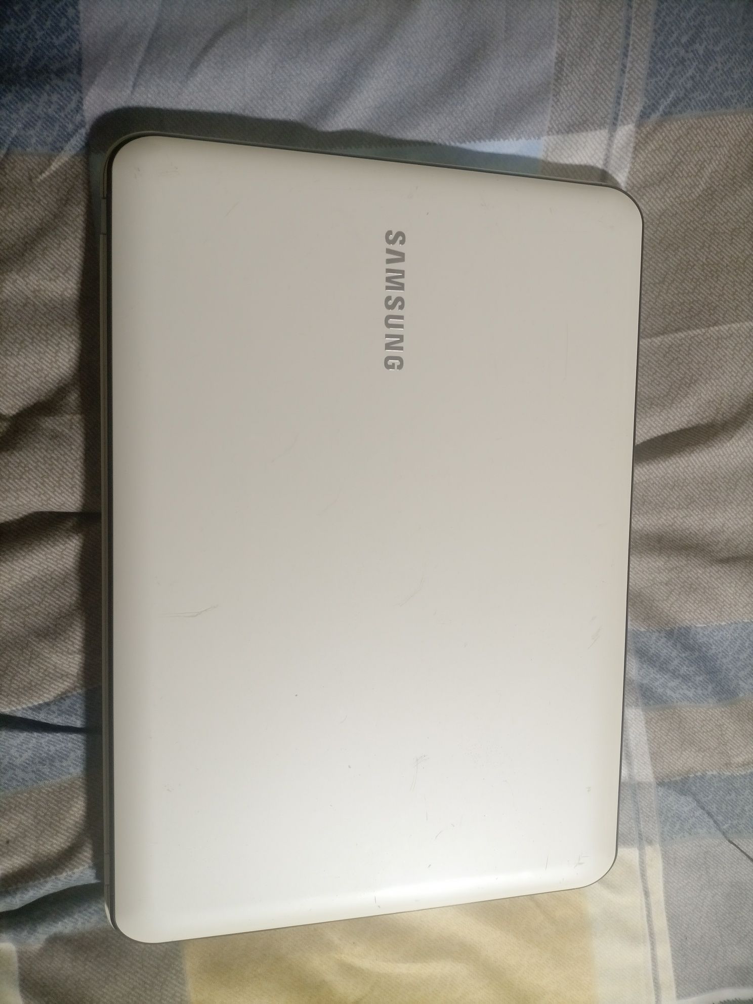 Netbook   Samsung  sens x180