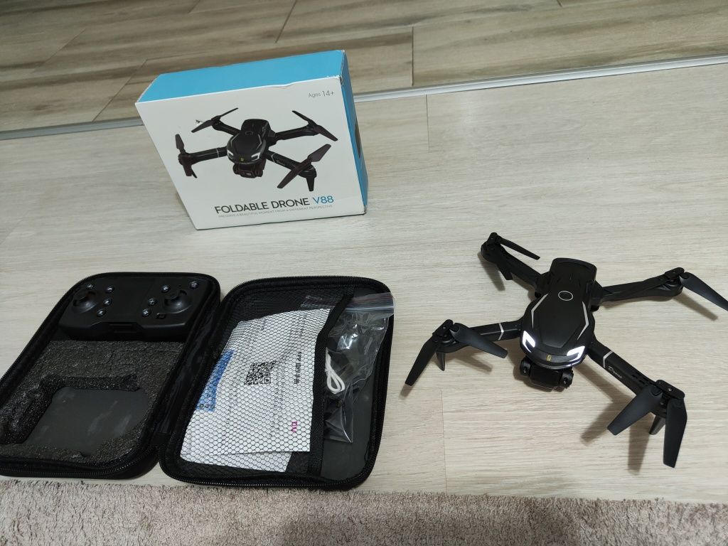 Drona Copii cu telecomanda Model V88 2024 Camera Duală 4k