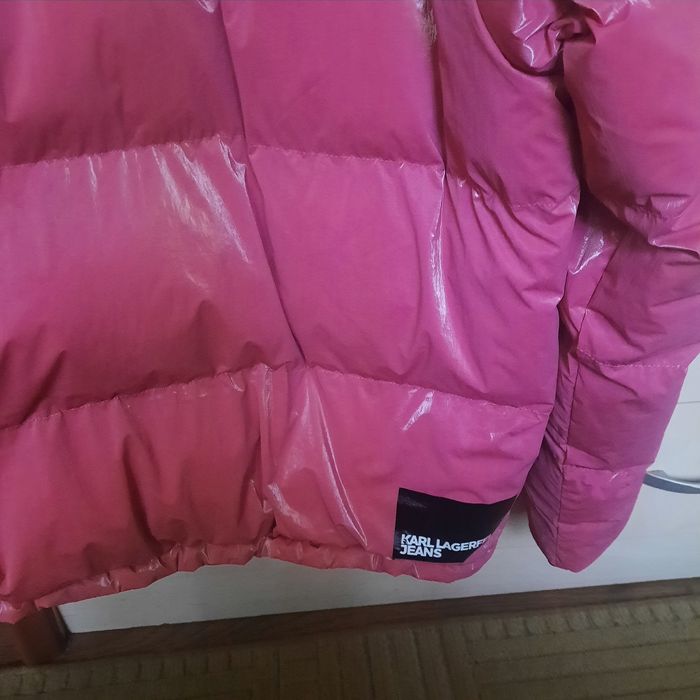 Намаление на 270 Оригинално дамско яке на Karl Lagerfeld