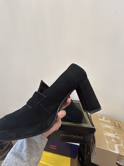 Замшевые туфли в отличном состоянии