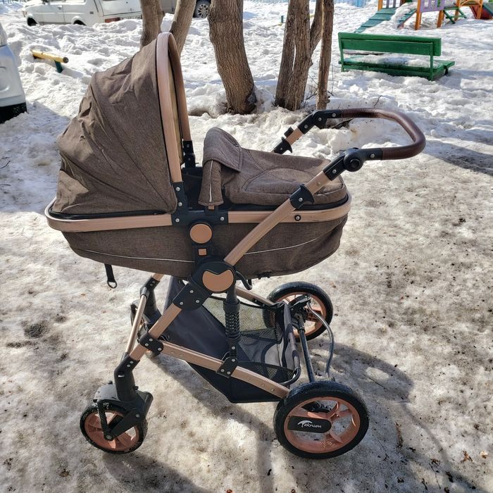 Продам детскую коляску зима-лето