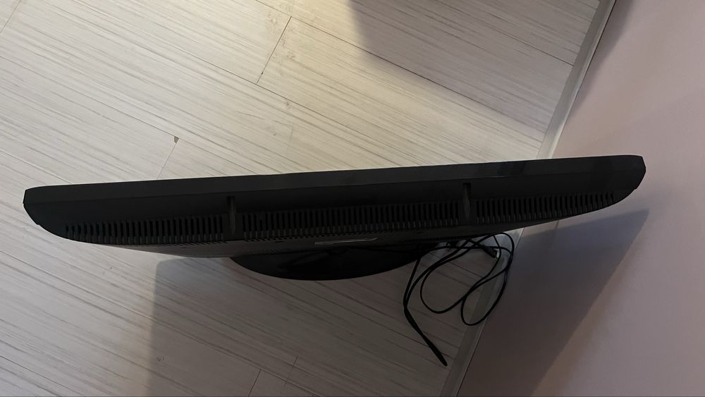 Телевизор Grundig 32 инча. Малко ползван. В отлично състояние