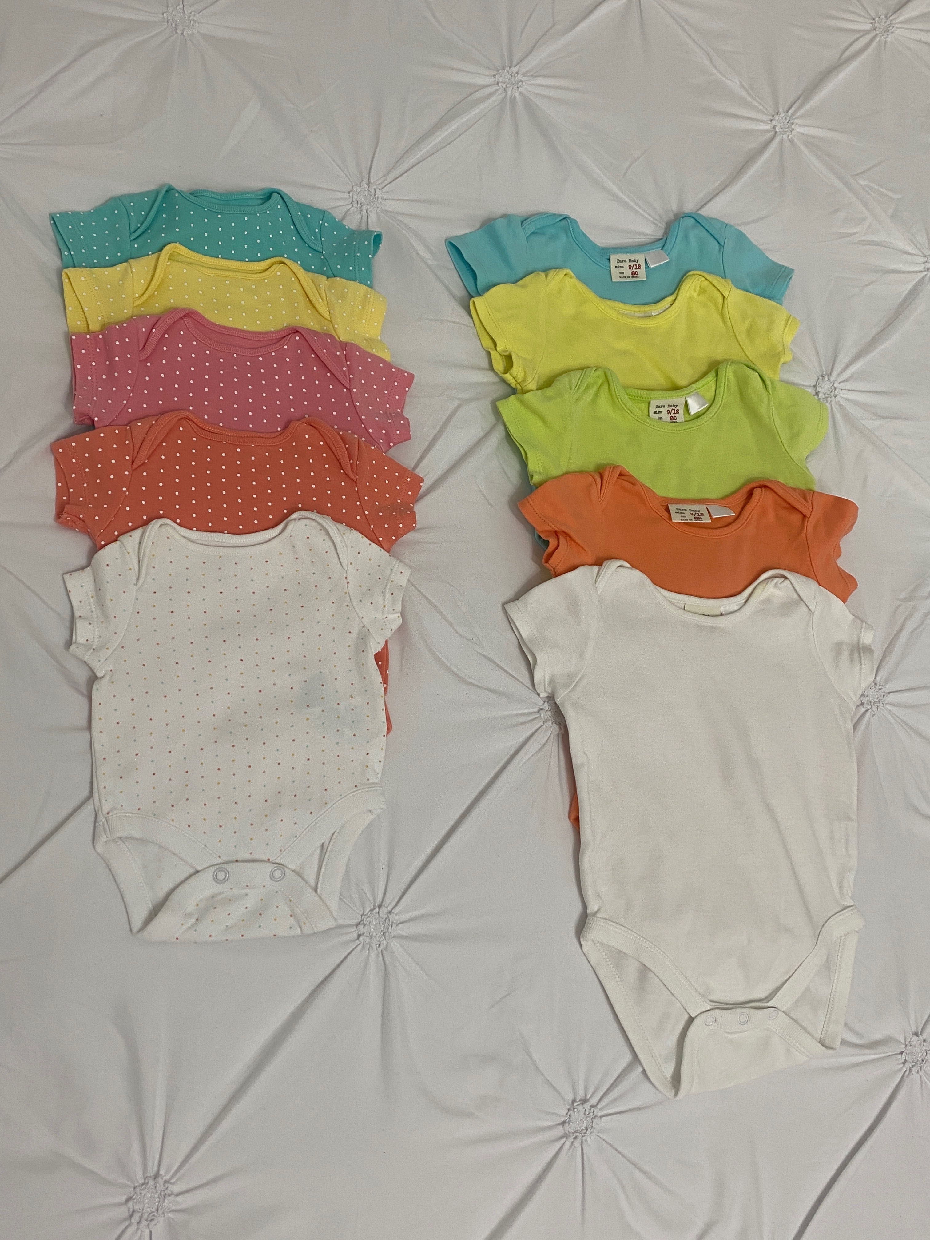Lot haine , body-uri si salopete newborn, 9-12 luni , 0-6 lunj