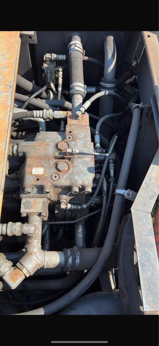 Vand Distribuitor typ C0170-055045,pt excavator Case CX330/350