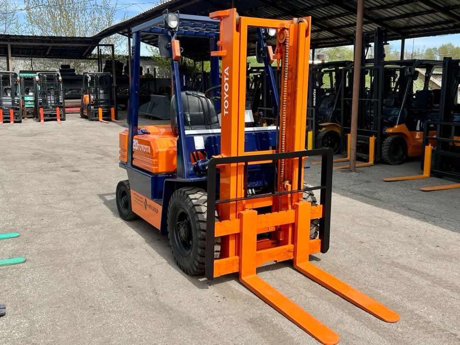 Вилочный погрузчик в аренду