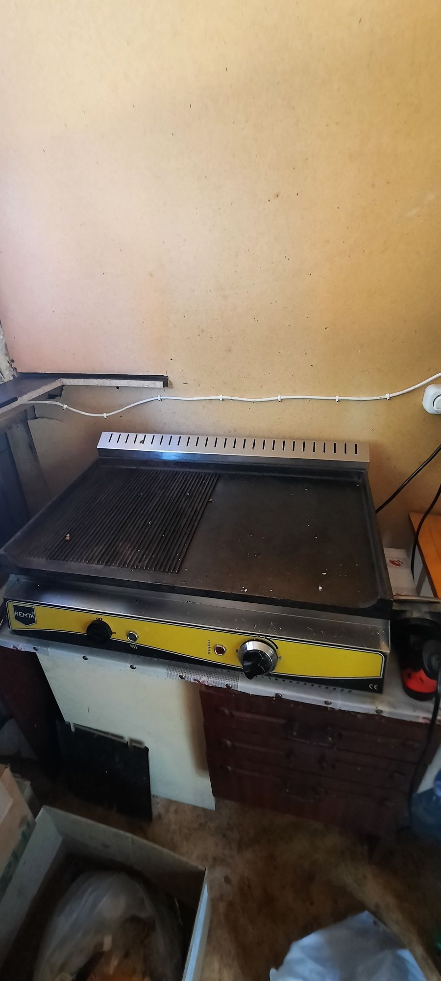 Продам жарочную поверхность