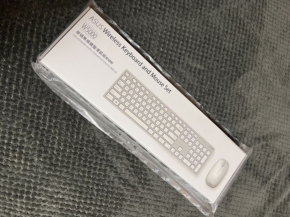Новый комплект беспроаодной клавиатуры и мыши ASUS W5000