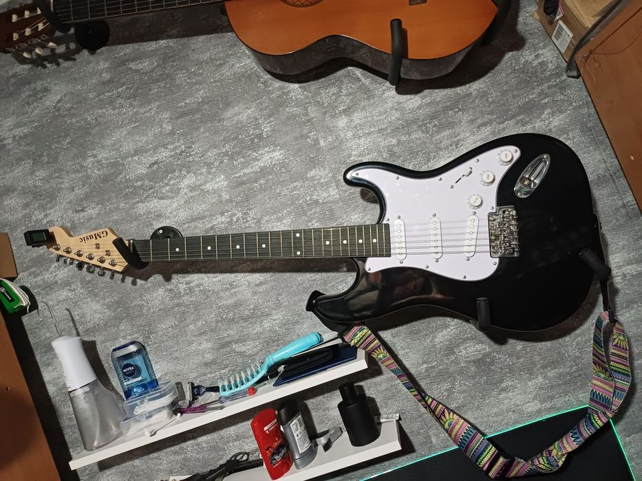 Электрогитара GMusic