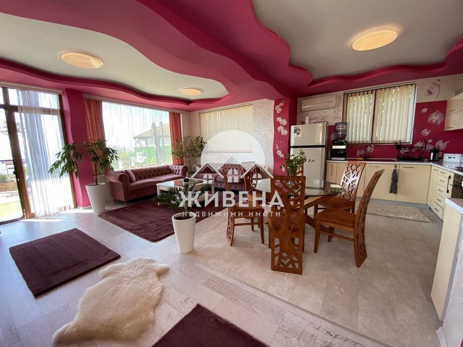 Продава се Къща в Варна, м-т Сълзица - 250 кв.м за 2680 €/кв.м - Снимка #2