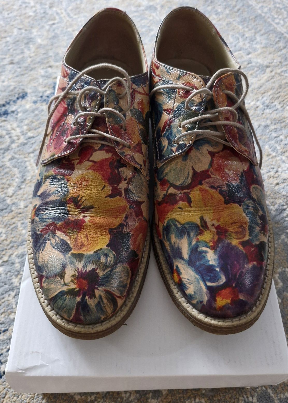 Pantofi dama tip Oxford