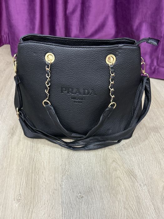 Geanta prada noua