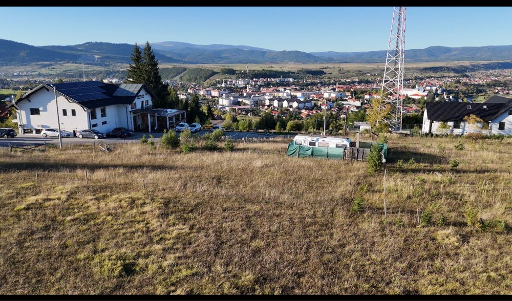 Teren de vanzare! 900 mp