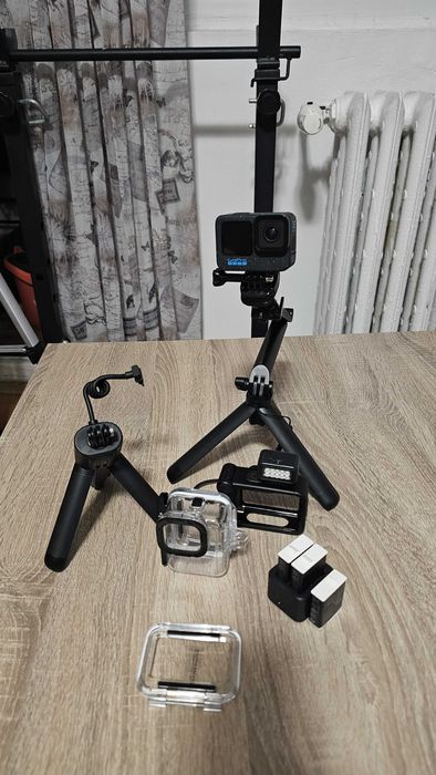 GoPro Hero 12 Black + Accesorii